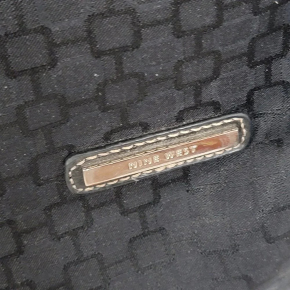 Nine West Large Black Womens Shoulder Bag Purse Tote Classic Minimalist Neutral‎ - Picture 2 of 10